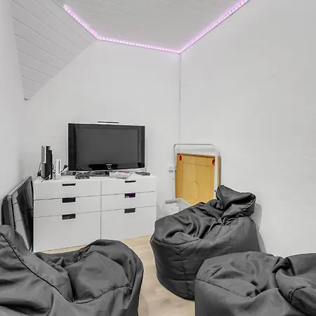 Holiday home Awesome In Vaeggerlose With Kitchen *