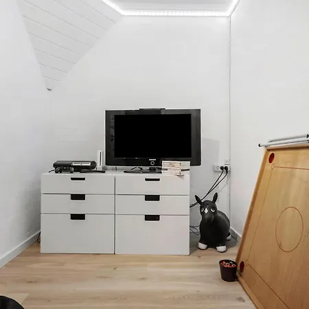 בית נופש Lovely Home In Vaeggerlose With Sauna
