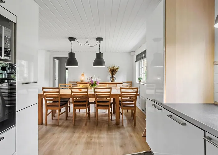 Awesome In Vaeggerlose With Kitchen Semesterbostad *