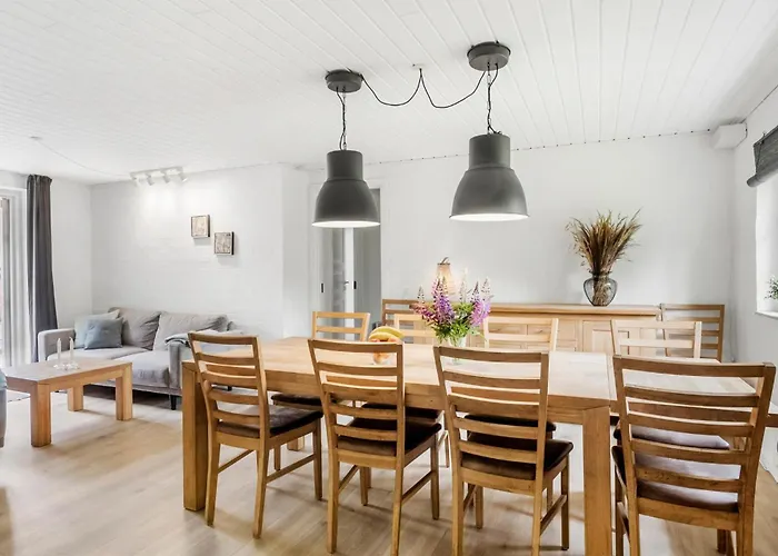 Awesome In Vaeggerlose With Kitchen Bøtø By
